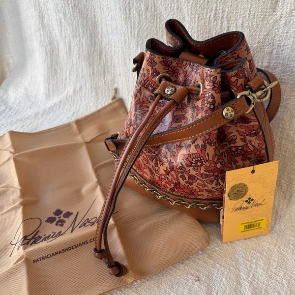 Patricia Nash Leather Bucket Bag $200 NWT Anniversary Crossbody Floral Brown - Picture 2 of 7